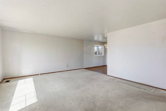 4111 E Grace Ave, Spokane, WA 99217