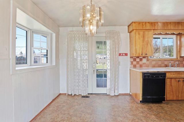 4111 E Grace Ave, Spokane, WA 99217