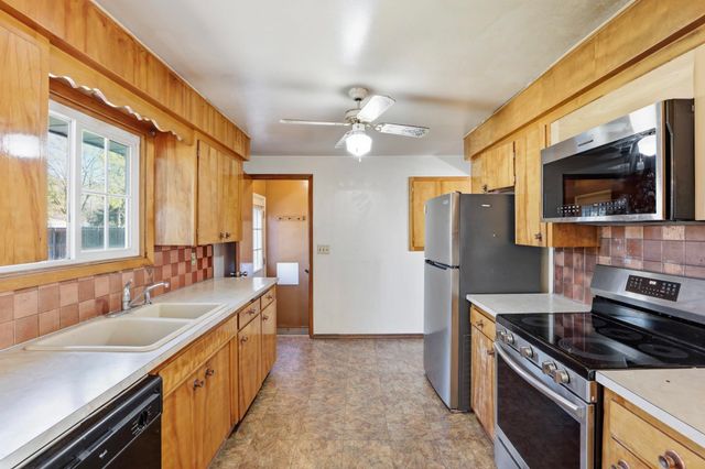 4111 E Grace Ave, Spokane, WA 99217