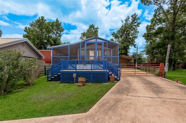 21 Oahu Court, Point Blank, TX 77364