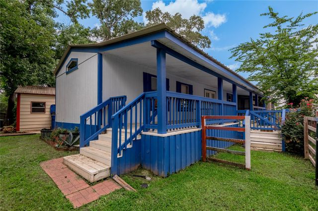 21 Oahu Court, Point Blank, TX 77364
