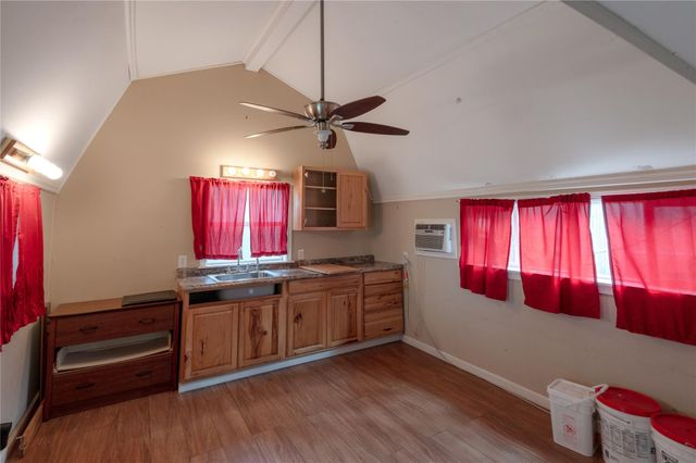 21 Oahu Court, Point Blank, TX 77364
