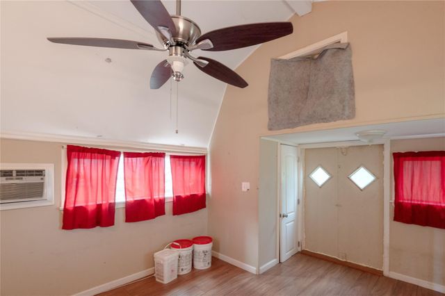 21 Oahu Court, Point Blank, TX 77364