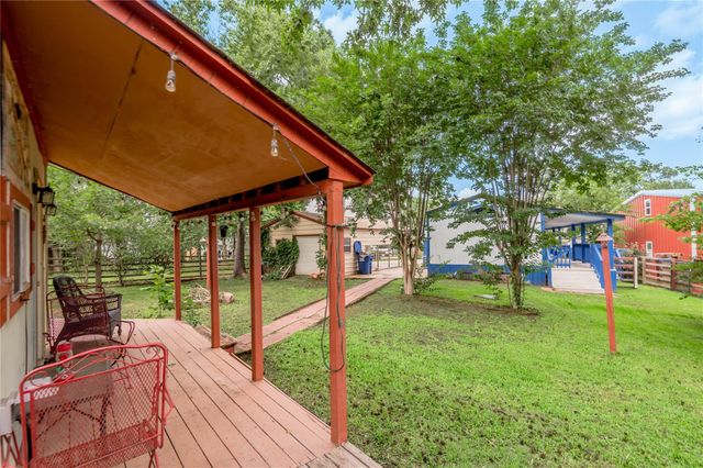 21 Oahu Court, Point Blank, TX 77364