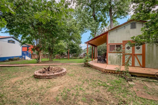 21 Oahu Court, Point Blank, TX 77364