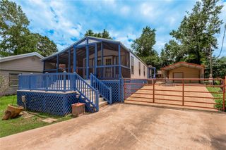 21 Oahu Court, Point Blank, TX 77364
