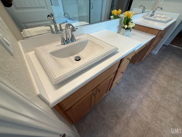 4344 Vanguard Drive, Modesto, CA 95356