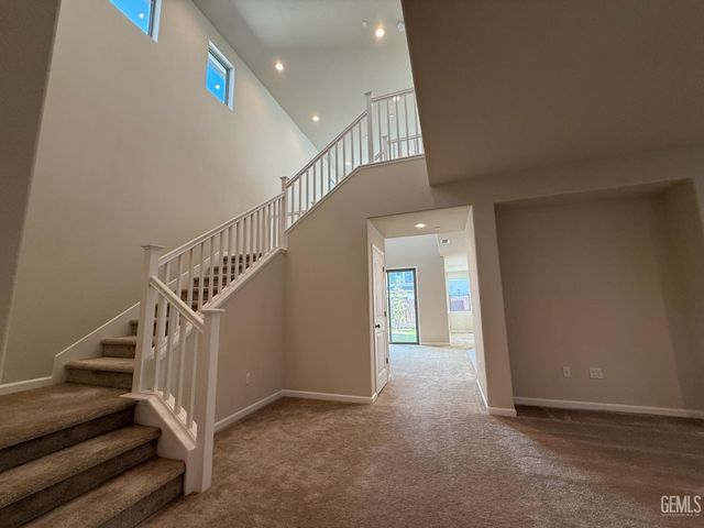 4344 Vanguard Drive, Modesto, CA 95356