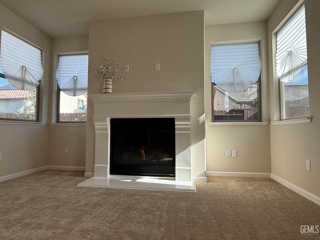 4344 Vanguard Drive, Modesto, CA 95356