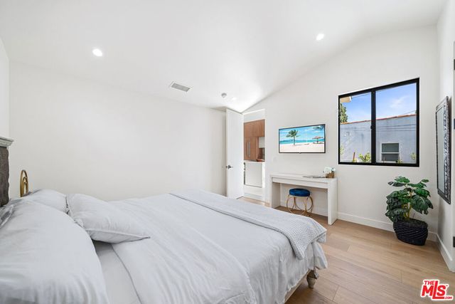 8982 Norma Place, West Hollywood, CA 90069