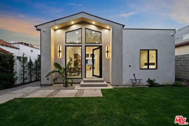 8982 Norma Place, West Hollywood, CA 90069