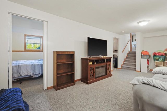 502 Lorraine Drive, Edgerton, WI 53534