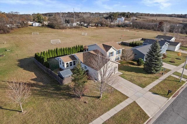 502 Lorraine Drive, Edgerton, WI 53534