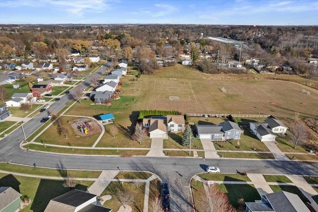 502 Lorraine Drive, Edgerton, WI 53534