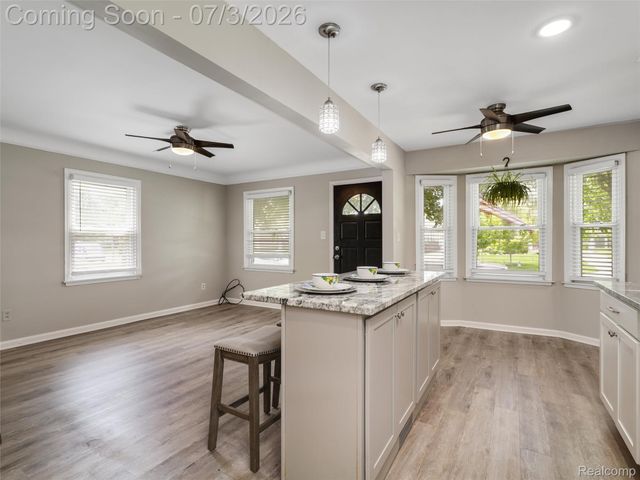 2798 Royal Avenue, Berkley, MI 48072