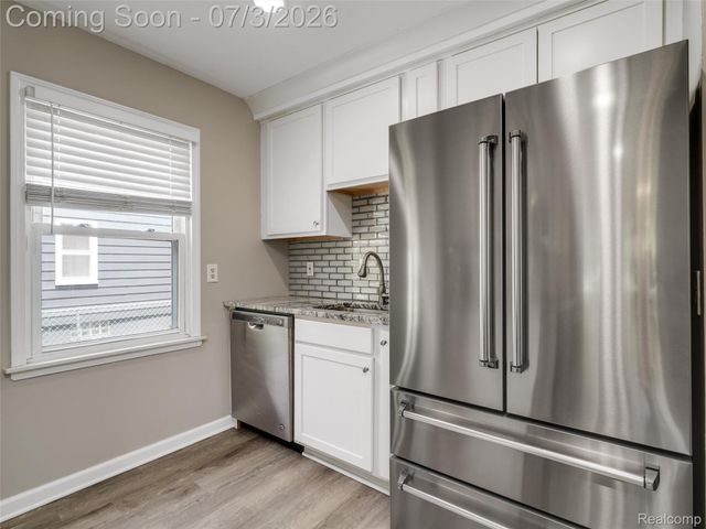 2798 Royal Avenue, Berkley, MI 48072