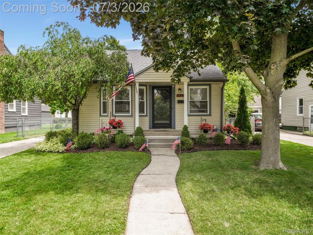 2798 Royal Avenue, Berkley, MI 48072