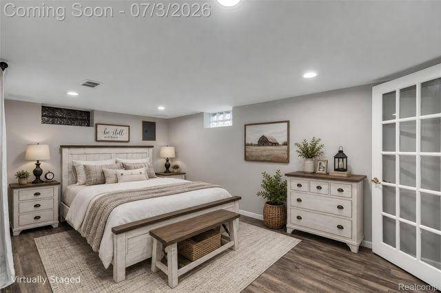 2798 Royal Avenue, Berkley, MI 48072