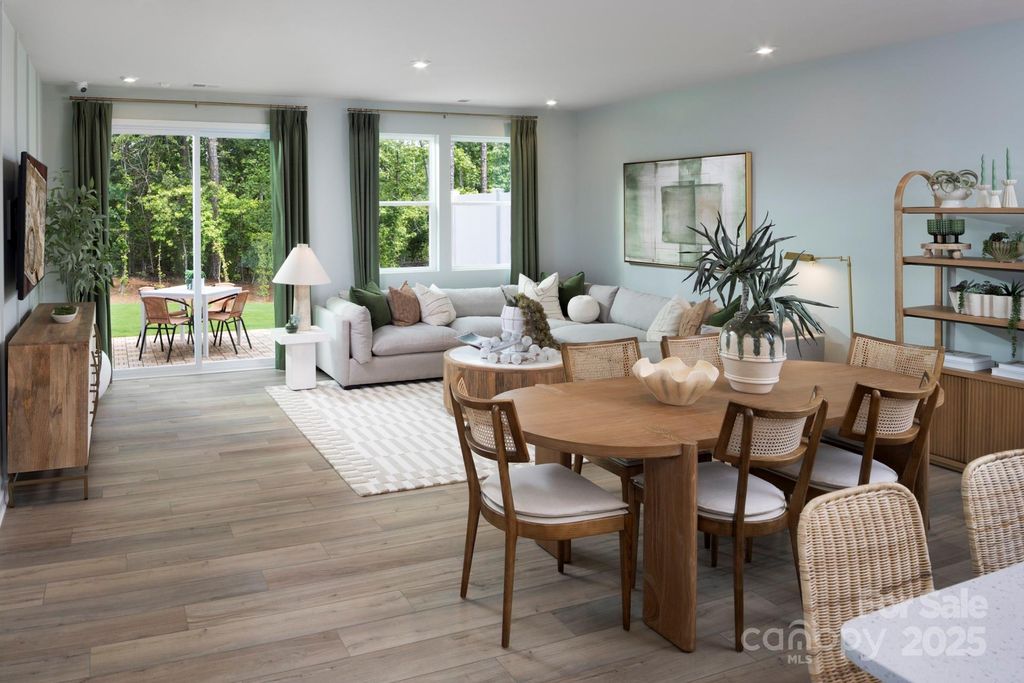 2113 Vinyasa Lane, Charlotte, NC 28215