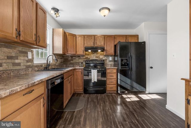 236 HILL RD, Honey Brook, PA 19344