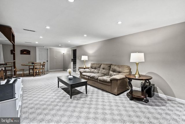 236 HILL RD, Honey Brook, PA 19344