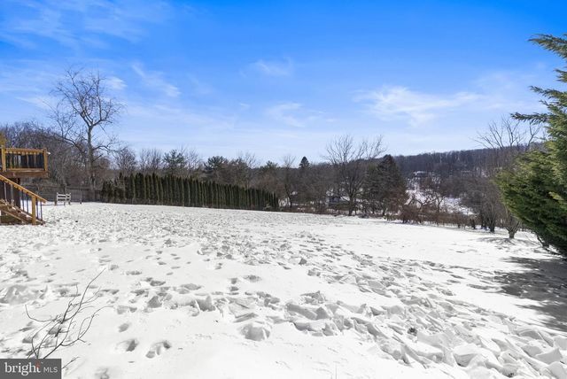 236 HILL RD, Honey Brook, PA 19344