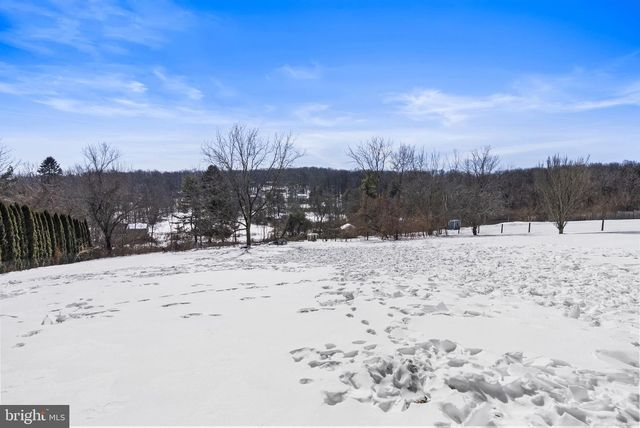 236 HILL RD, Honey Brook, PA 19344