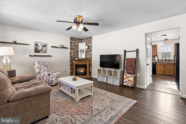 236 HILL RD, Honey Brook, PA 19344