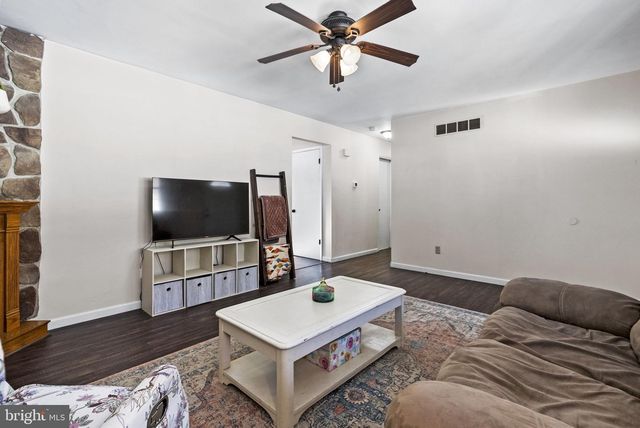 236 HILL RD, Honey Brook, PA 19344