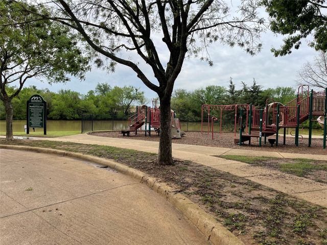 1332 Piedmont Drive, Mansfield, TX 76063