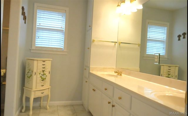 8309 Wexford Way, Montgomery, AL 36117