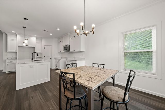 2305 Los Arboles Lane, Waco, TX 76711