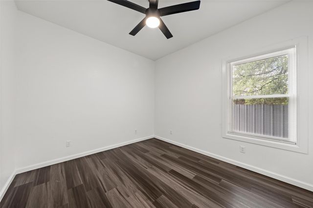 2305 Los Arboles Lane, Waco, TX 76711