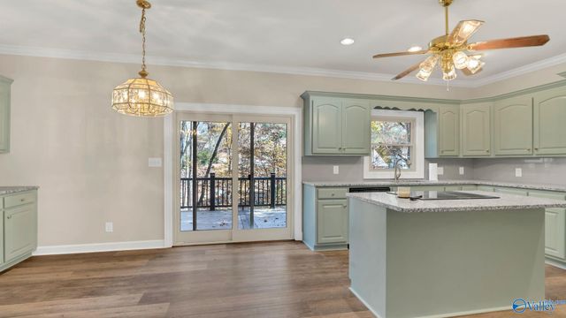 1695 Shady Cove Circle SE, Huntsville, AL 35802