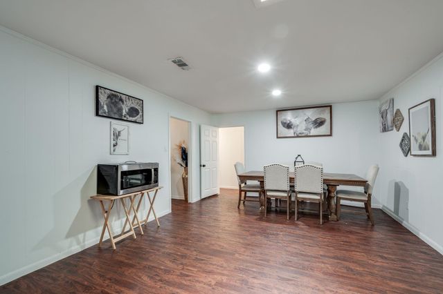 2202 French Place, Baytown, TX 77520