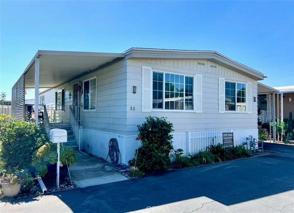 21711 Vera Street 32, Carson, CA 90745 — exterior