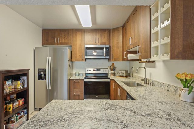 2352 Bridlewood Dr, Rancho Cordova, CA 95670