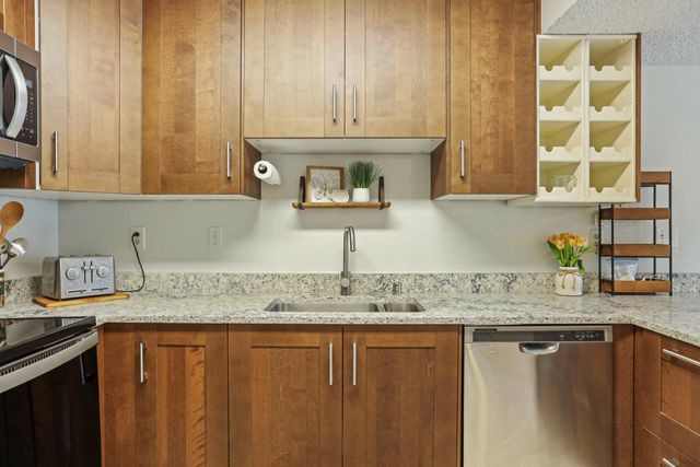 2352 Bridlewood Dr, Rancho Cordova, CA 95670