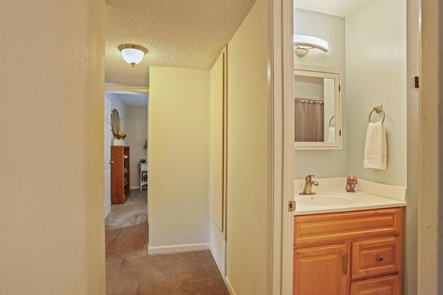 2352 Bridlewood Dr, Rancho Cordova, CA 95670