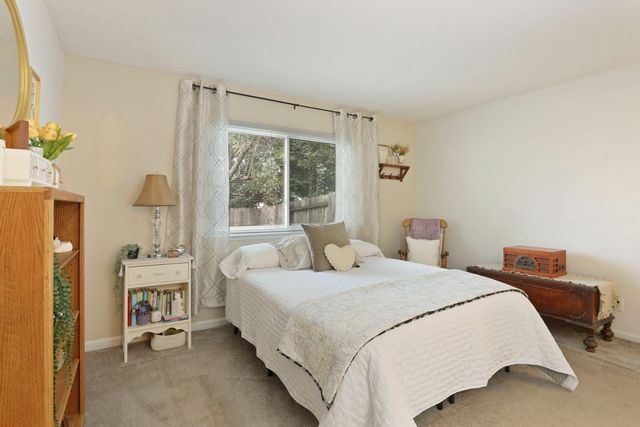 2352 Bridlewood Dr, Rancho Cordova, CA 95670