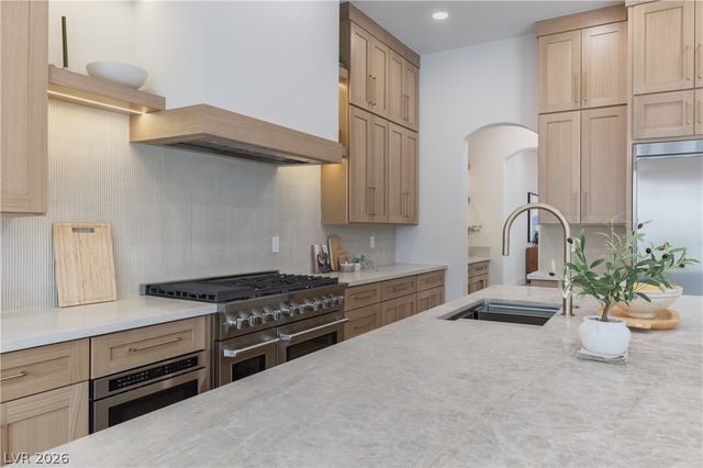 305 Prince Charming Court, Las Vegas, NV 89145