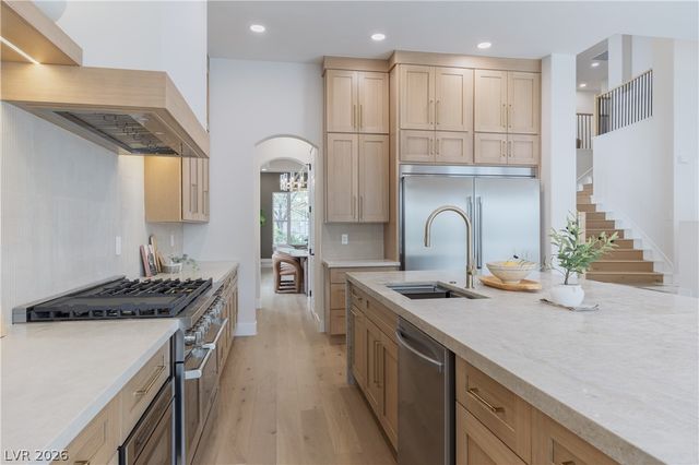 305 Prince Charming Court, Las Vegas, NV 89145