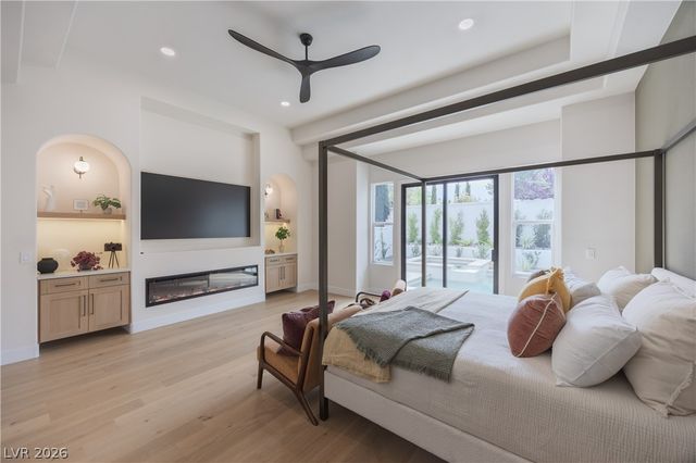 305 Prince Charming Court, Las Vegas, NV 89145