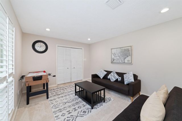 13 Woodhaven Wood Drive, The Woodlands, TX 77380