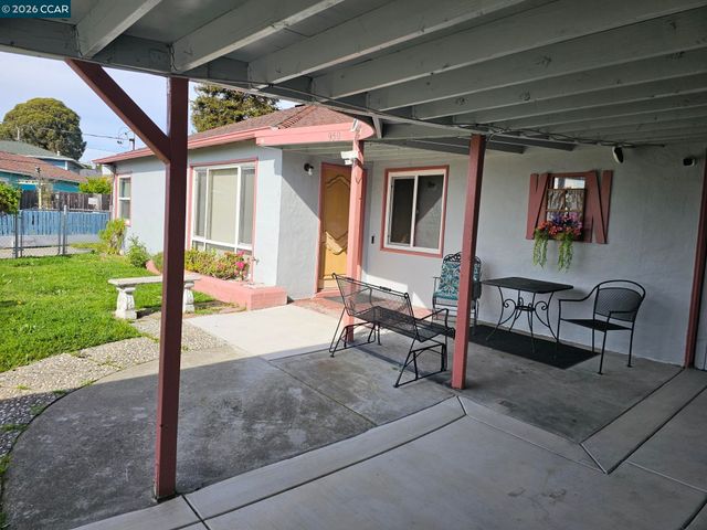 950 Kelvin Ct, El Sobrante, CA 94803