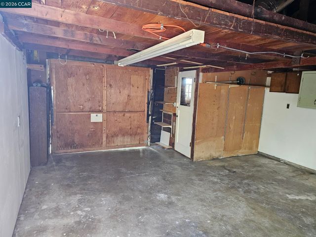 950 Kelvin Ct, El Sobrante, CA 94803