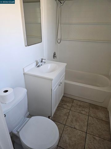 950 Kelvin Ct, El Sobrante, CA 94803