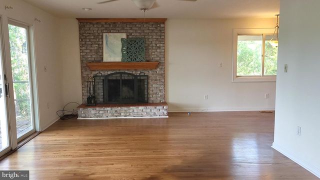 224 ANCHOR LN, Colonial Beach, VA 22443
