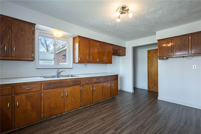 5008 Dinsmore Road, West Carrollton, OH 45449