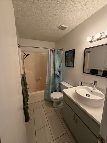 2630 E Kantz Drive, Fayetteville, AR 72703